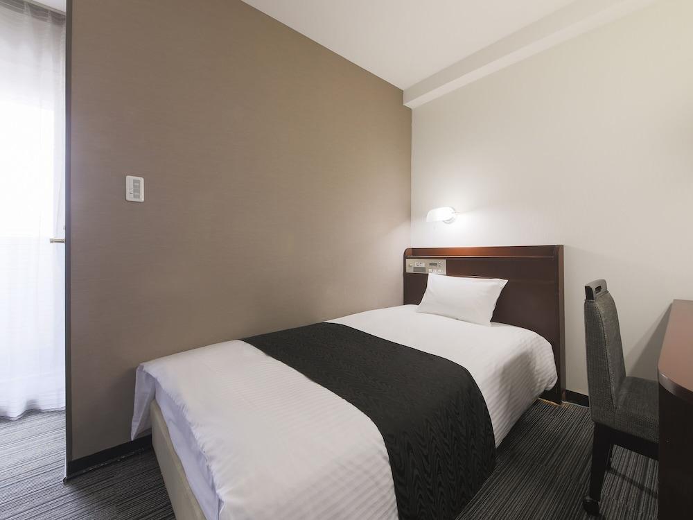 Hotel Yamagata Hills Ekimae Odori Екстер'єр фото